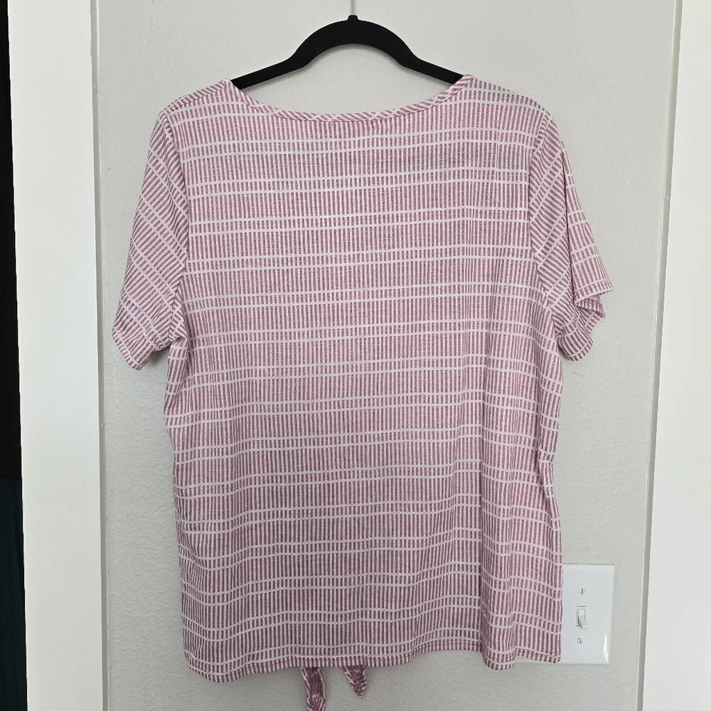 NWT Notations Top with Tie Size 1X